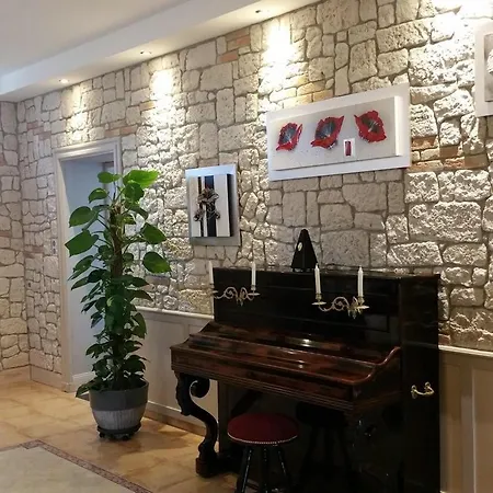 Oda ve Kahvaltı Domaine Christanna 4*